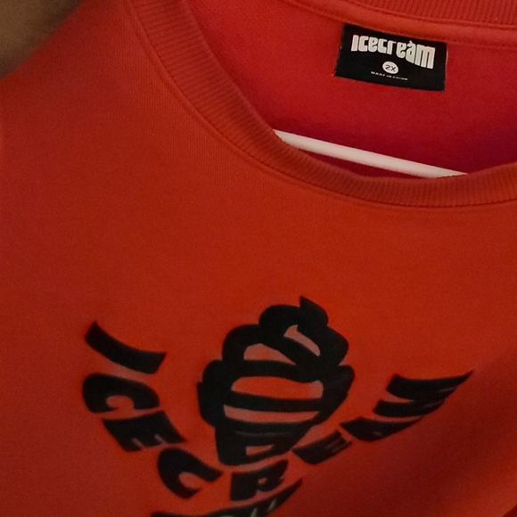 Sweater - Picture 2 of 2